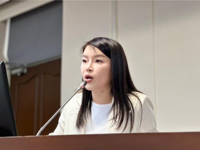 台灣新聞通訊社-「食藥署蓋牌！」　藍委批食安危機最怕的是隱匿問題