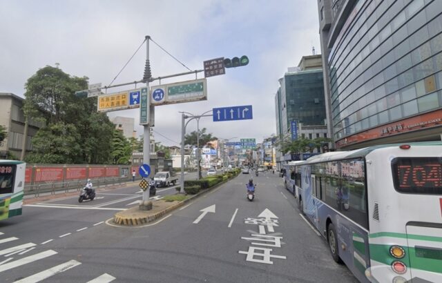台灣新聞通訊社-蘆洲真有結界！三重暴雨騎過交界處「馬路秒變乾」 專家揭都市傳說真面目