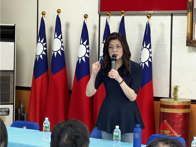台灣新聞通訊社-挺雲林女力傳承！鄭麗文評張嘉郡成熟認真 效法姑姑張麗善好示範