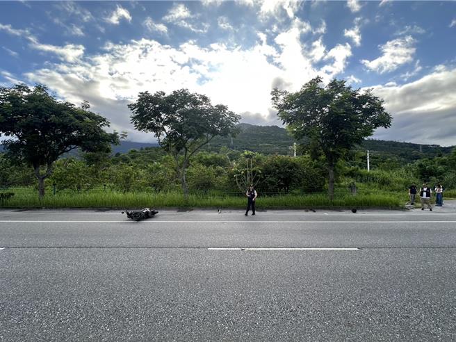 台灣新聞通訊社-高中生釣魚後返家 騎微型電動二輪車疑自摔傷重亡