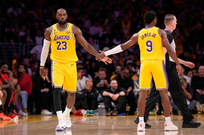 台灣新聞通訊社-NBA》老東家騎士出大招?傳密謀「交易布朗尼」迎詹皇回歸