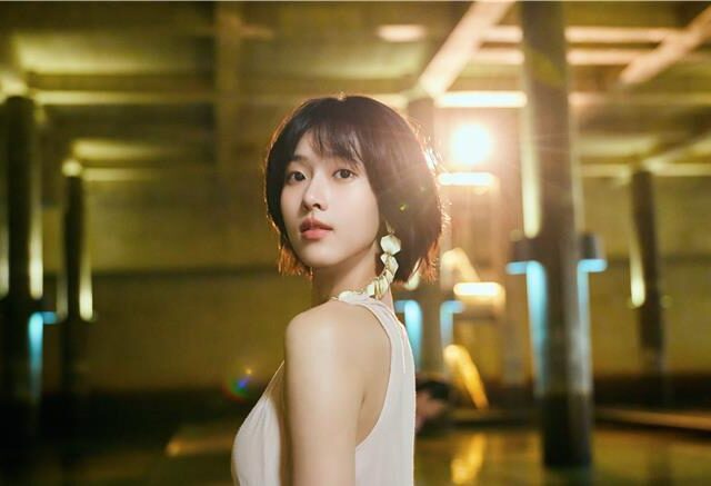 台灣新聞通訊社-何曼希化身絕美仙子進秘境　告別《陽光》叛逆少女回歸真我