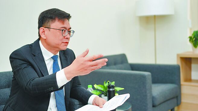 台灣新聞通訊社-賴瑞隆專訪出包影片曝光!明明在彌陀卻稱永安 網笑:有多ㄎㄧㄤ