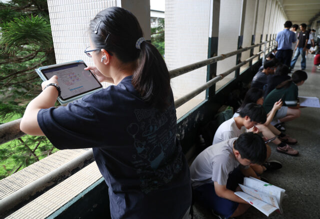 台灣新聞通訊社-分科數甲難度持平！專家解析：基本分好拿、高分關鍵曝