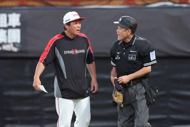 台灣新聞通訊社-中職》總要有人把李東洺弄下神壇 葉君璋談張奕毛巾插曲