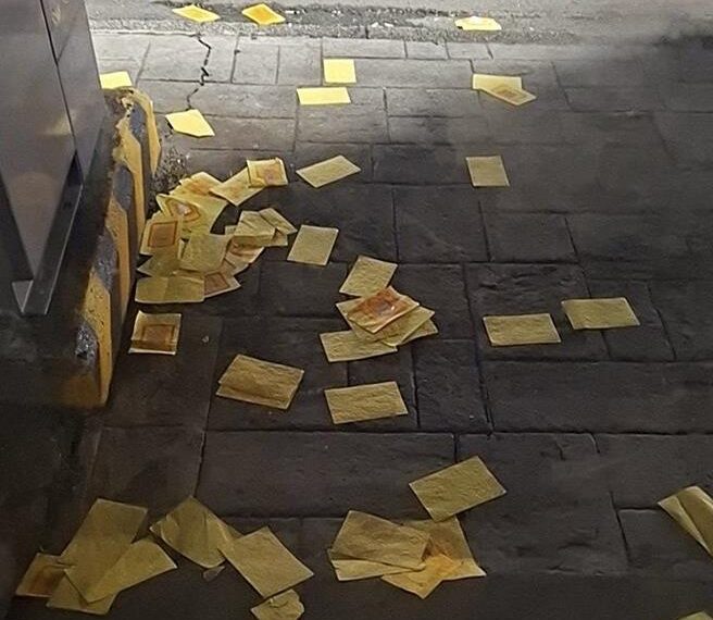 台灣新聞通訊社-仁德交流道驚現「冥紙龍捲風」！路人嚇壞：毛毛的 警追查開罰