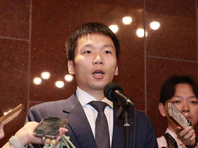 台灣新聞通訊社-李洋否認與林鴻道不合！驚傳請辭好錯愕：希望做好做滿
