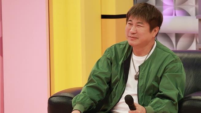 台灣新聞通訊社-胡瓜同框Emma被爆私下是3C白癡!「想請客卻落漆」糗翻天