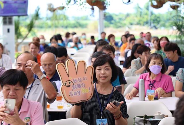 台灣新聞通訊社-雲林一村里一守護站 招募巡訪員志工升級「灶咖」功能