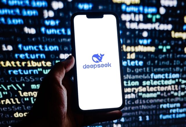 台灣新聞通訊社-DeepSeek梁文鋒身價翻倍至360億美元 成全球AI富豪第一人