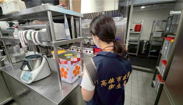 台灣新聞通訊社-致癌油風暴擴大！高雄公布28家下游業者「爭鮮」在列