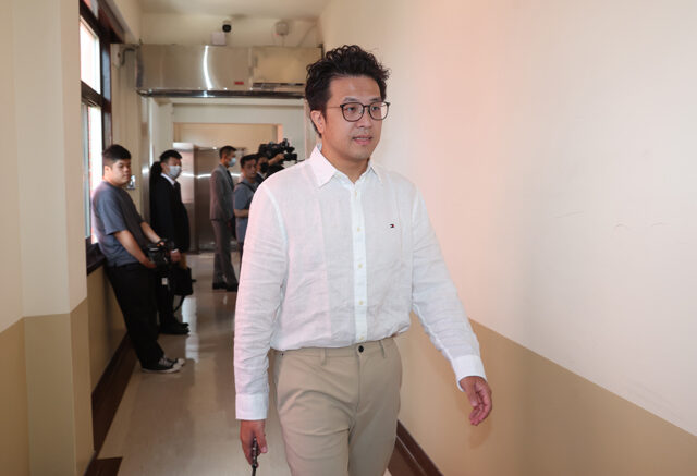 台灣新聞通訊社-中聯致癌油風暴延燒！沈伯洋與食藥署開會籲4事 鍾沛君酸問一句