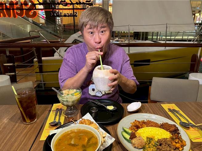 台灣新聞通訊社-胡瓜突離開台灣「用手吃飯、吞牛肺」！驚人畫面全被拍下來