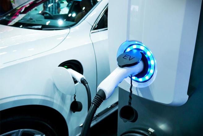 台灣新聞通訊社-5年後仍保有95%續航力! 電動車電池耐用性顛覆市場迷思