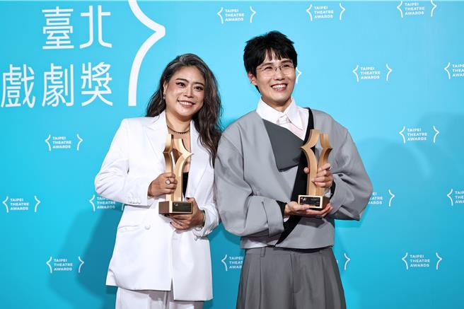 台灣新聞通訊社-劇場小王子嗨奪最佳音樂劇類男演員獎!宮能安一年沒工作當外送員