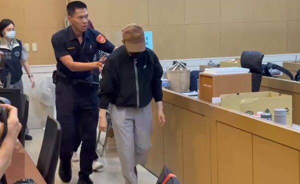 台灣新聞通訊社-涉長榮集團內線交易 張國政1千萬交保 張國華妻兒各500萬交保