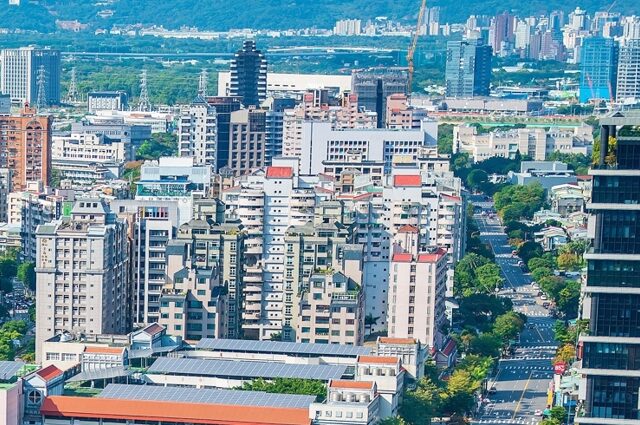 台灣新聞通訊社-股市錢潮要轉向房市？李同榮曝5大轉折訊號 「這時間」活水灌進來
