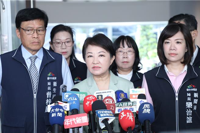 台灣新聞通訊社-致癌油20%以下不用下架 盧秀燕槓中央:恕難配合 1滴都不行