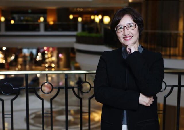 台灣新聞通訊社-戴志揚快評》謝玒玲「代理疊兼任」能救華視？胡元輝改革藍圖仍是國王新衣