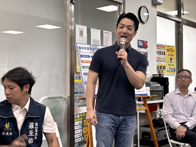 台灣新聞通訊社-西門町遮陽傘被讚「紅燈救星」 蔣萬安透露信義區另有巧思