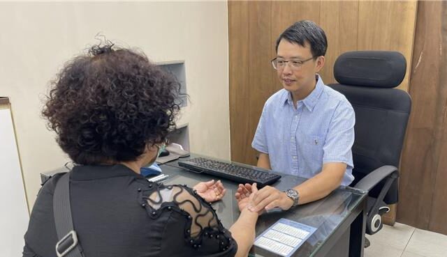 台灣新聞通訊社-狂喝水還是渴？7旬婦患乾燥症半夜渴醒 中醫神調理獲改善