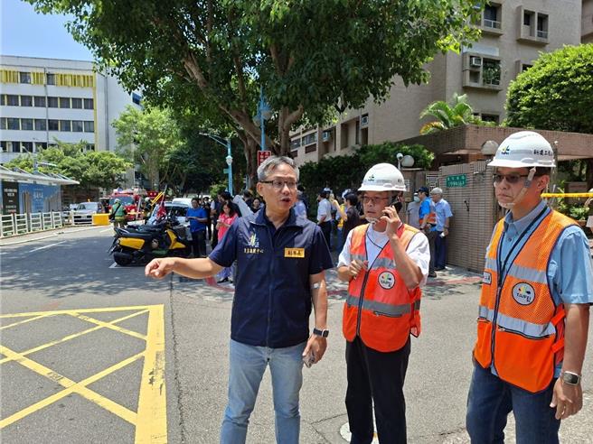 台灣新聞通訊社-北市敦化北路路面塌陷釀瓦斯外洩 初步事故原因曝