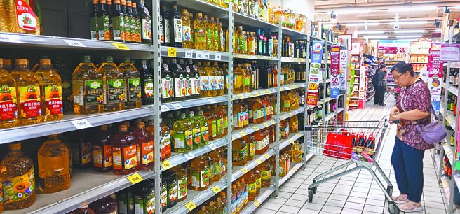 台灣新聞通訊社-綠喊食安「別政治攻擊」 陳以信轟雙標:當年賴清德叫大家不要吃