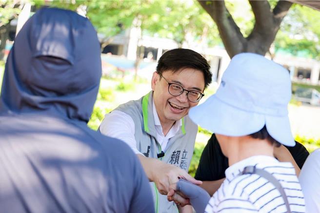 台灣新聞通訊社-吳子嘉爆粗口飆罵「甘X老母」！ 賴瑞隆不忍了嗆告