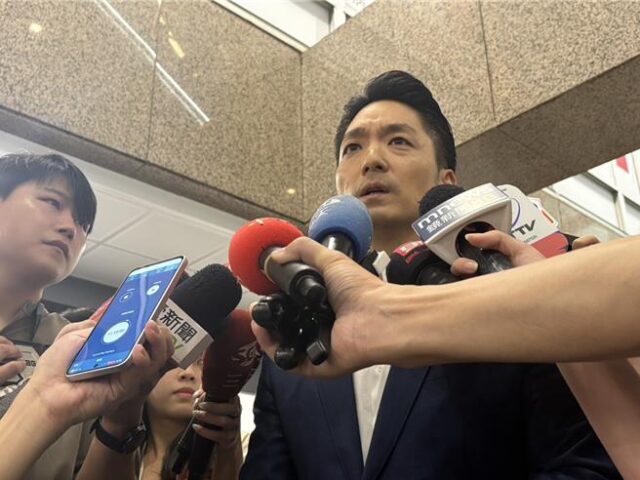 台灣新聞通訊社-遭苗博雅質疑食安會缺席率7成  蔣萬安反問有關心總統未開國安會議嗎？
