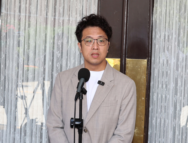 台灣新聞通訊社-沈伯洋酸內湖積水「受傷的只有山蘇」 殷瑋揭真相打臉了