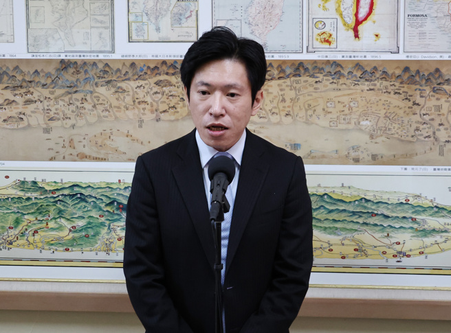 台灣新聞通訊社-楊珍妮涉霸凌案僅停職？張惇涵：政務官只有去跟留