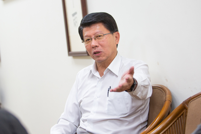 台灣新聞通訊社-要求道歉遭怒回 謝龍介嘆卓連「失禮」都說不出口:真把人民健康放第一位?