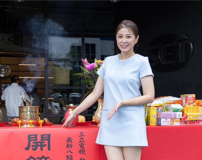 台灣新聞通訊社-8點檔女神暌違4年回歸了!李燕冒出20多歲女兒:嚇了一大跳