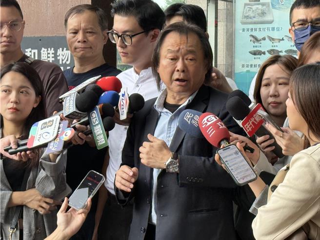 台灣新聞通訊社-沈伯洋民調落後蔣萬安 王世堅:小時候胖不是胖