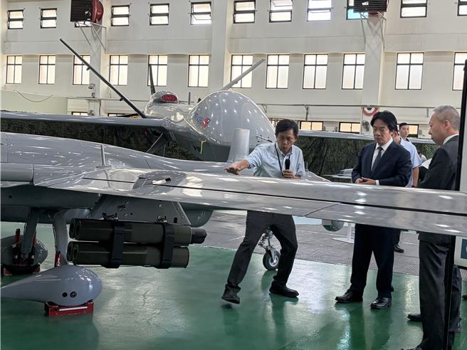 台灣新聞通訊社-為2100億無人機預算喊話 賴清德:別把國軍弟兄困立院