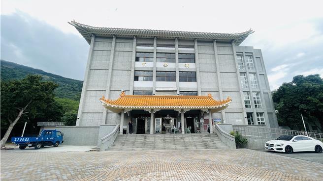 台灣新聞通訊社-台東卑南納骨塔「夫妻櫃」更名 開放同婚、親友手足也適用