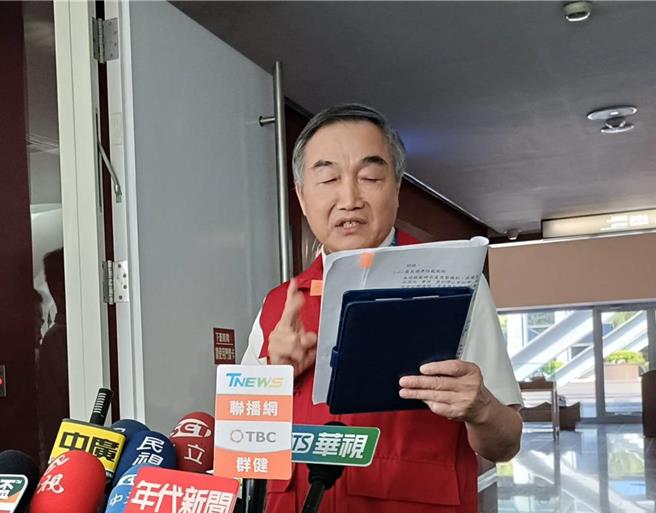 台灣新聞通訊社-遭卓揆質疑率先公布問題油品 黃國榮:中央確有不同意見