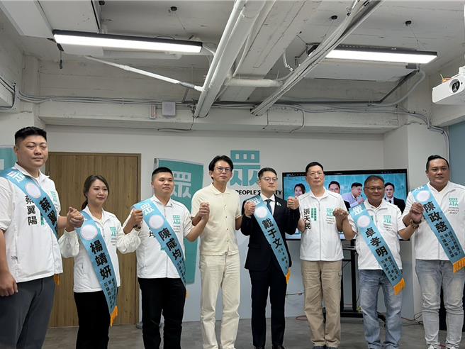 台灣新聞通訊社-黃國昌爆料梁文傑:昔赴雙城論壇醉倒飯店大廳 還要國台辦照顧