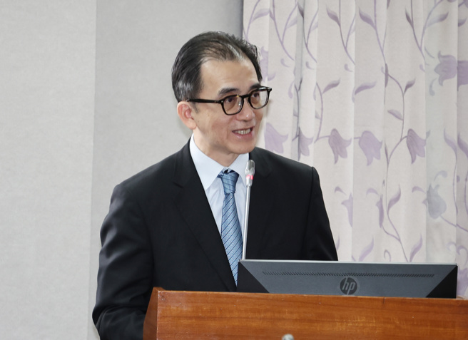 台灣新聞通訊社-楊珍妮停職?劉建忻:依制度政務官就是去留
