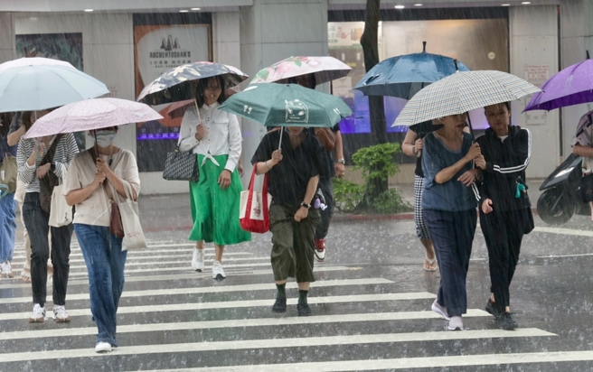 台灣新聞通訊社-襲擊矢板明夫嫌犯「本要打蕭美琴」?媒體人揭破矛盾點