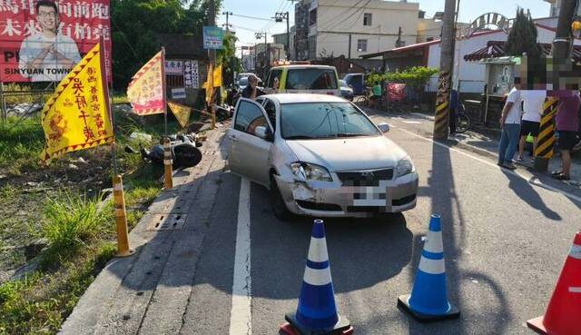 台灣新聞通訊社-鼻酸！載女兒屍體拜廟求平安  慈母屏東「善良宮」前自撞喊：她會活過來