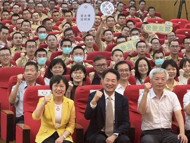 台灣新聞通訊社-主持替代役基礎訓練結訓 劉世芳:有國家韌性 家庭才會美滿