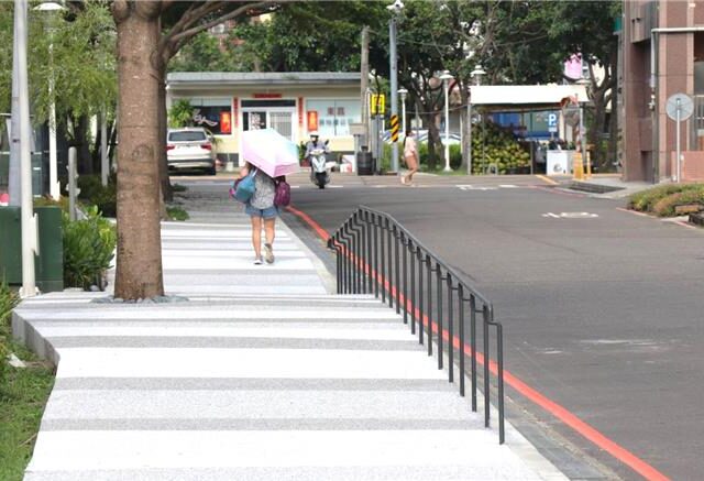 台灣新聞通訊社-台南新營散步地圖再＋1 中正路變身綠洲步道 告別停車亂象