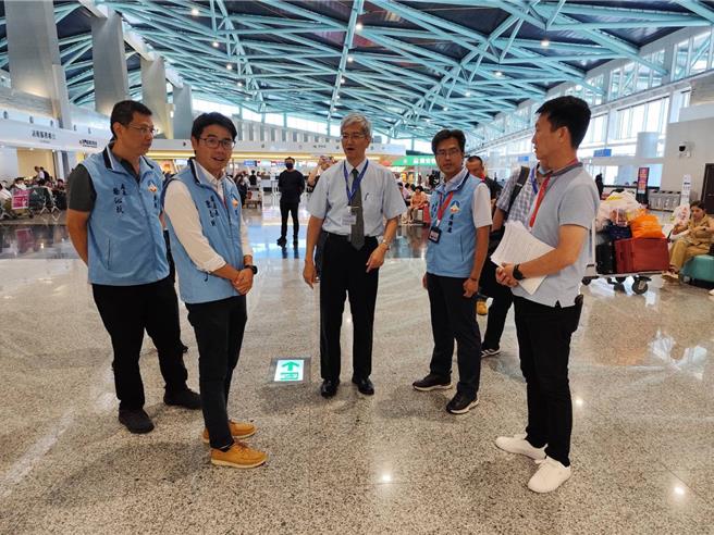 台灣新聞通訊社-緊盯小三通「水客」亂象 陸委會、航港局先後視察金門港旅運中心