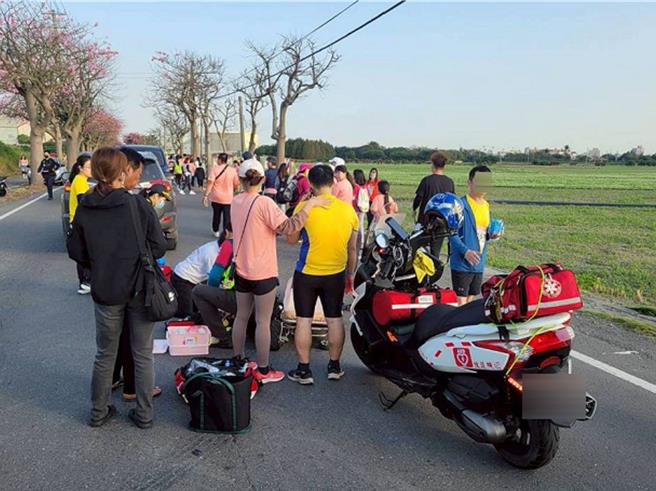台灣新聞通訊社-無照駕車聊天!闖彰化路跑管制區撞死9歲童 男子判2年10月