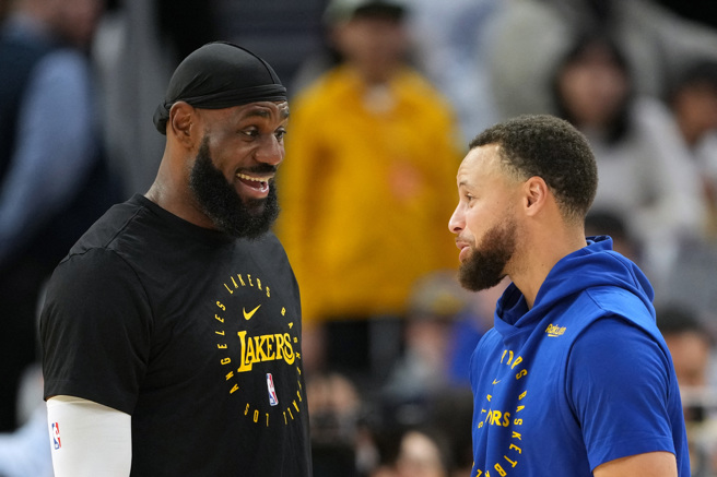 台灣新聞通訊社-NBA》拒當冤大頭!勇士組4巨頭防「詹皇不來」留一手