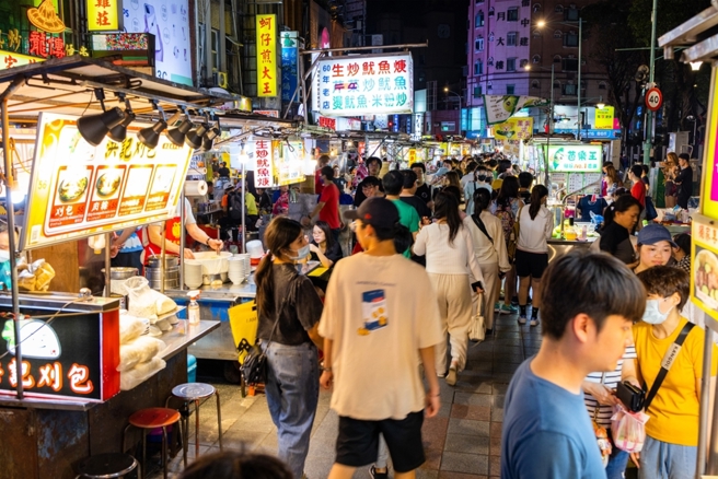 台灣新聞通訊社-全台10大夜市聲量排行榜曝!桃園夜市衝第四 冠軍遊客超愛