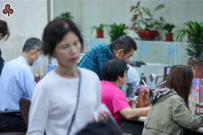 台灣新聞通訊社-勞保年金可拋棄新制上路 避免弱勢民眾喪失社會救助資格