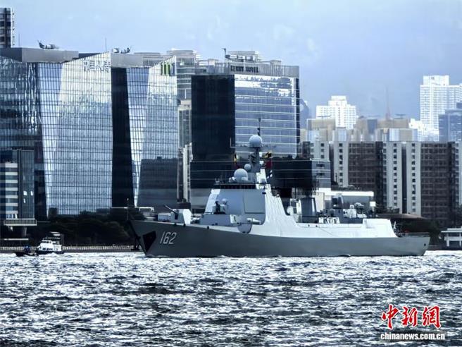 台灣新聞通訊社-解放軍軍艦抵港！南寧艦、衡陽艦將開放參觀