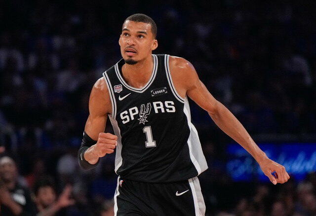 台灣新聞通訊社-NBA》5年2.52億美元「降薪」續留馬刺 文班亞馬：不惜任何代價